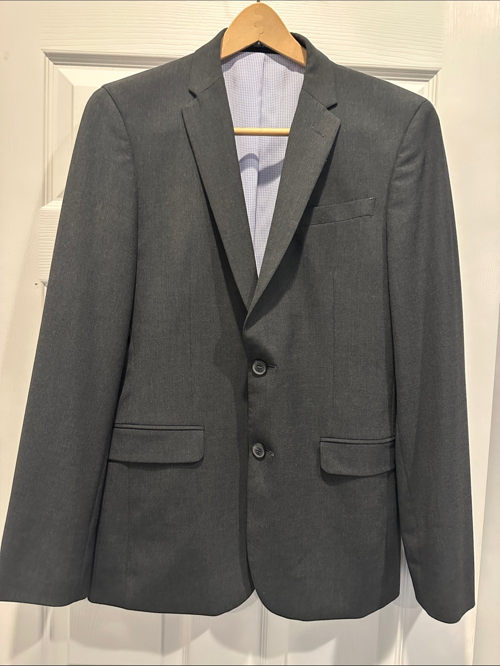 2 pc Egara Men's Charcoal Gray Suit